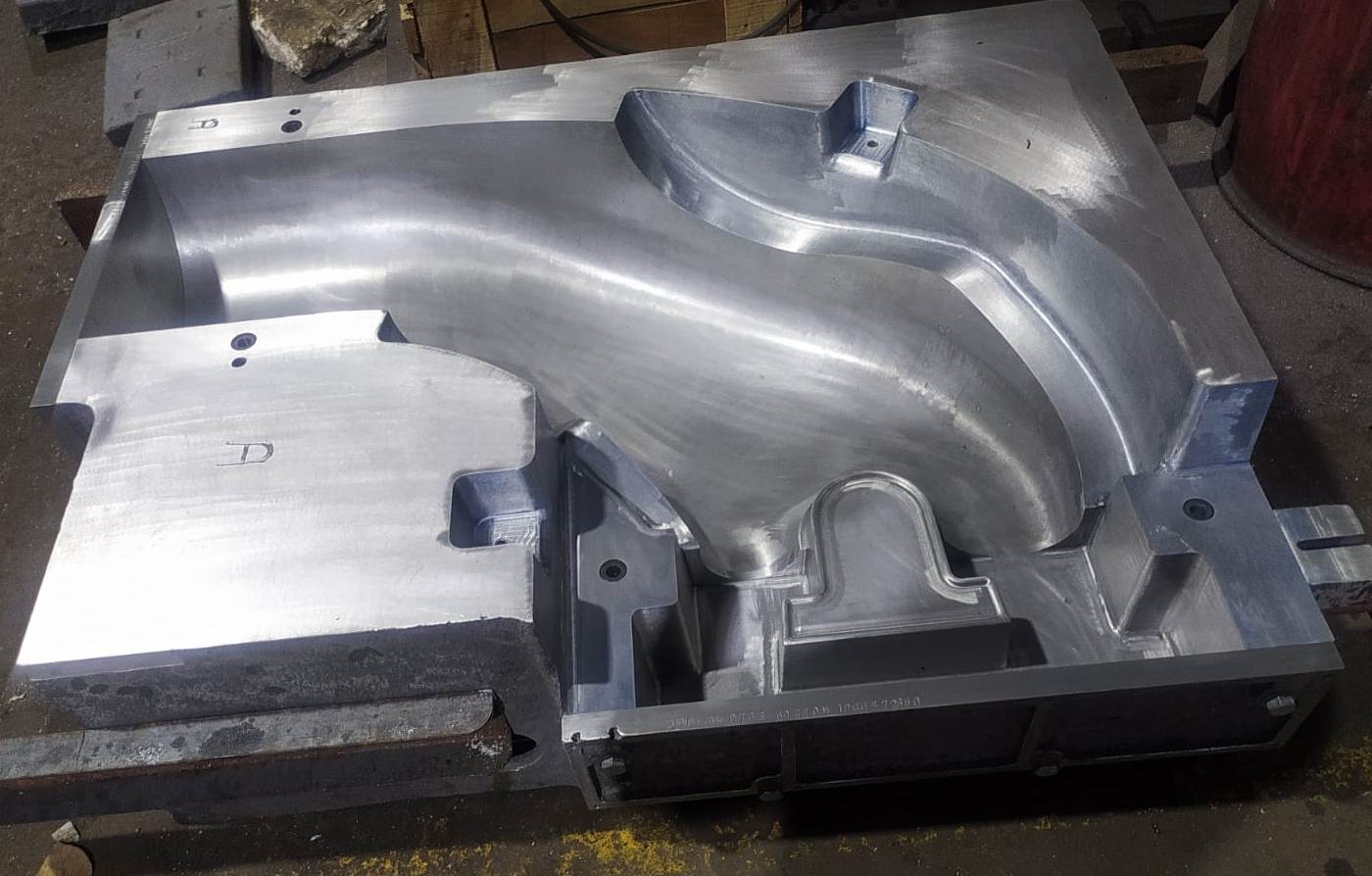 Casing bottom suction cb